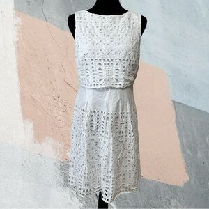 Lauren Ralph Lauren White Cotton Voile Geometric Eyelet Pleated Dress  • Size 8